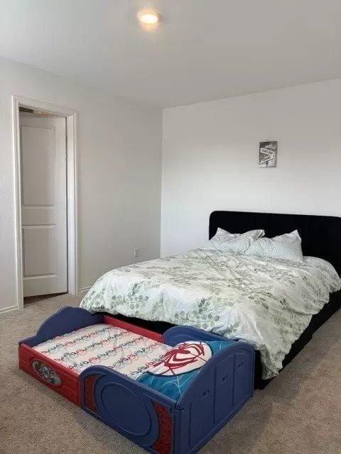 Bedroom - 632 Commander Abbott Dr, Jarrell, TX 76537 photo 3 of 3