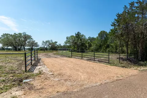 2088 Baca Loop, Flatonia, TX 78941 photo 19