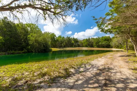 2088 Baca Loop, Flatonia, TX 78941 photo 9