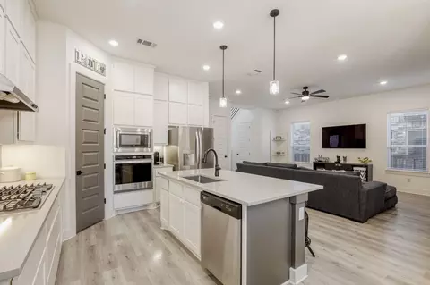 1309 Kneehigh Ln, Georgetown, TX 78633