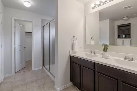 Entry Way - 824 Tabernash Dr, Leander, TX 78641 photo 3 of 3