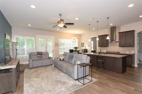 4733 Collins St #610, Round Rock, TX 78681