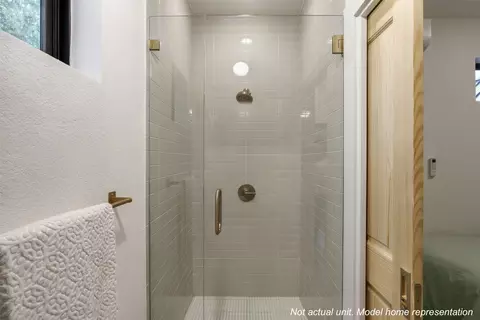 Bath - 605 E 55th St #4, Austin, TX 78751 photo 3 of 5