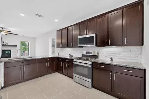 Kitchen - 689 Leadtree Loop, Buda, TX 78610 photo 2 of 3