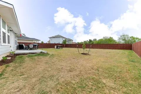 Exterior - 303 Schuyerville Dr, Elgin, TX 78621 photo 7 of 14