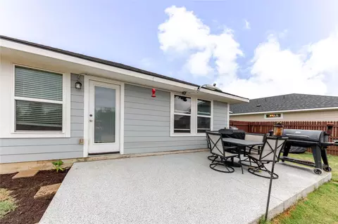 Exterior - 303 Schuyerville Dr, Elgin, TX 78621 photo 11 of 14