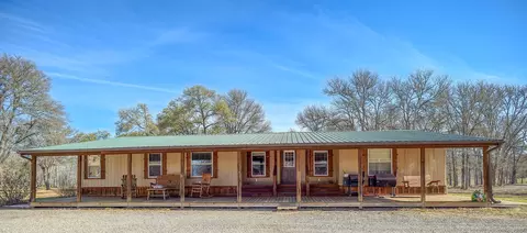 1675 Watterson Rd, Red Rock, TX 78662
