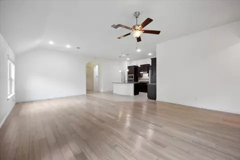 148 Peacock Trl, Buda, TX 78610 photo 3