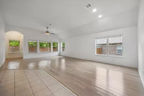 148 Peacock Trl, Buda, TX 78610 photo 4