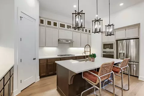 Kitchen - 404 Jackson River Loop, Kyle, TX 78640 photo 4 of 4