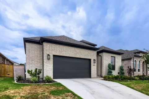 Exterior - 404 Jackson River Loop, Kyle, TX 78640 photo 3 of 7