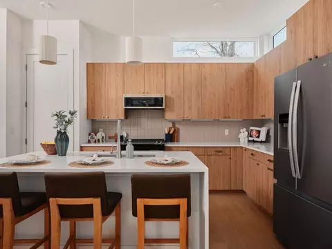 6407 Bradsher #B, Austin, TX 78745