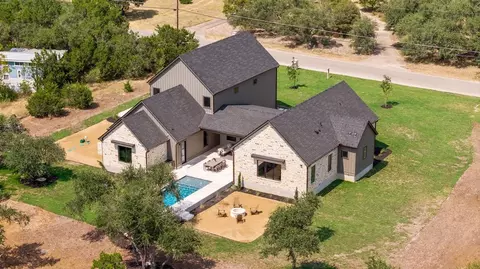 9207 Zyle Rd, Austin, TX 78737