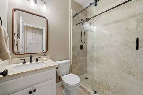 Bath - 340 Nectar Dr, Buda, TX 78610 photo 1 of 4