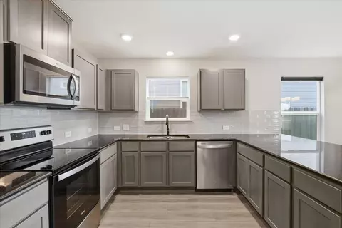 Kitchen - 104 Rooster Way, Jarrell, TX 76537 photo 4 of 4
