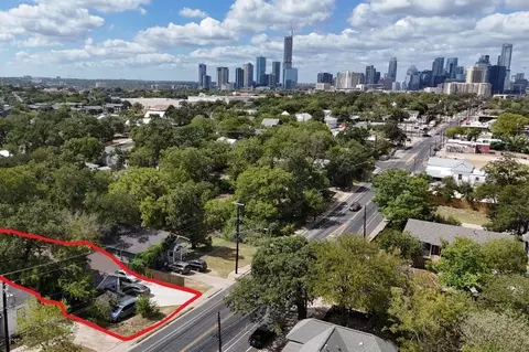 2103 E 12th St, Austin, TX 78702 photo 4