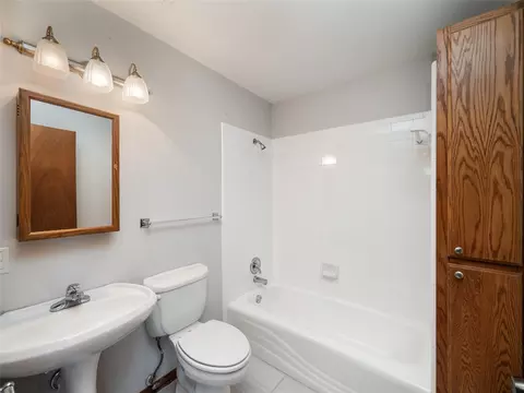 Bath - 440 Balcones Ridgeway, Bertram, TX 78605 photo 7 of 7