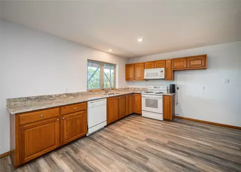 Kitchen - 440 Balcones Ridgeway, Bertram, TX 78605 photo 4 of 4