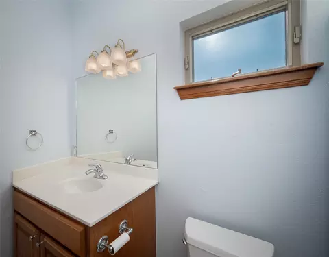 Bath - 440 Balcones Ridgeway, Bertram, TX 78605 photo 5 of 7