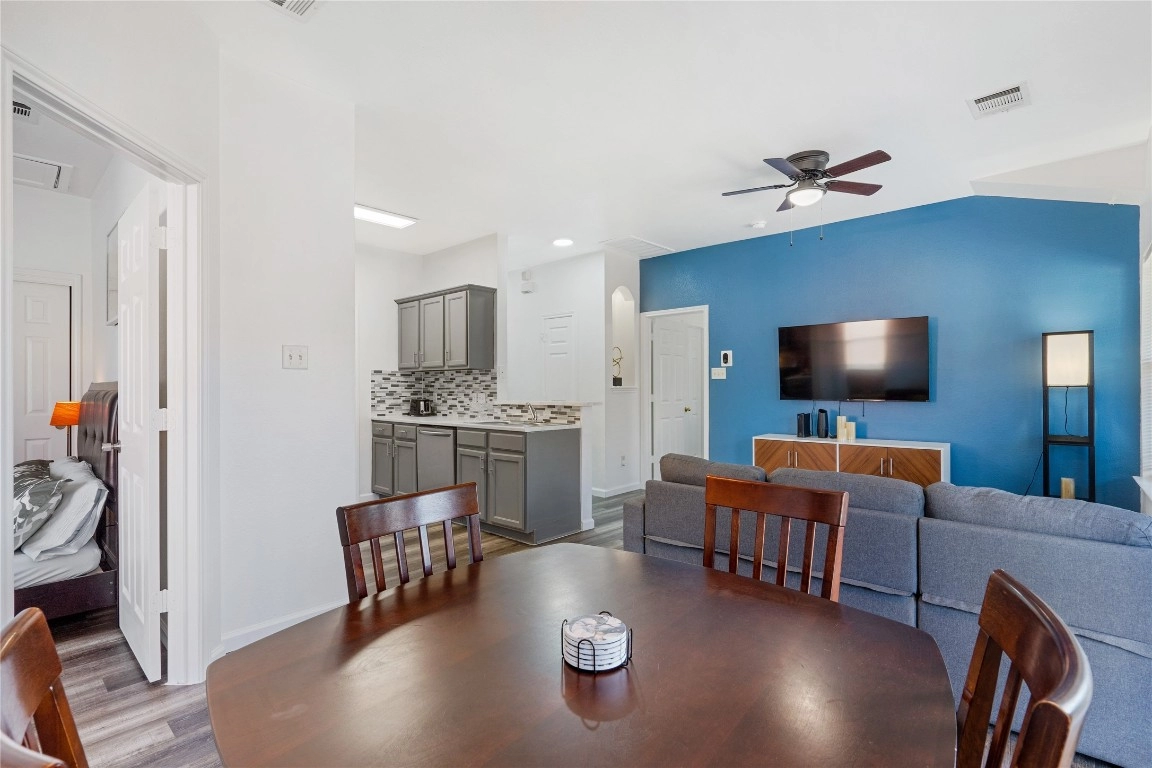 1481 E Old Settlers Blvd Unit 301  