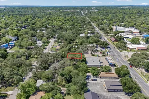 1906 Redd St, Austin, TX 78745 photo 9