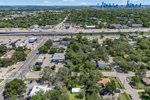 1906 Redd St, Austin, TX 78745 photo 13