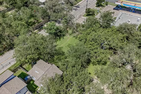 1906 Redd St, Austin, TX 78745 photo 17