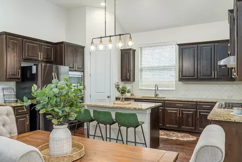 2421 Carretera Dr, Leander, TX 78641
