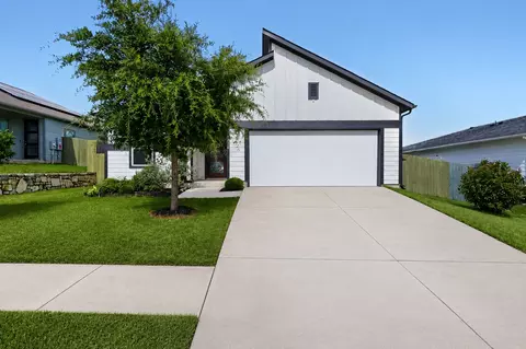 16516 Glimmering Rd, Manor, TX 78653