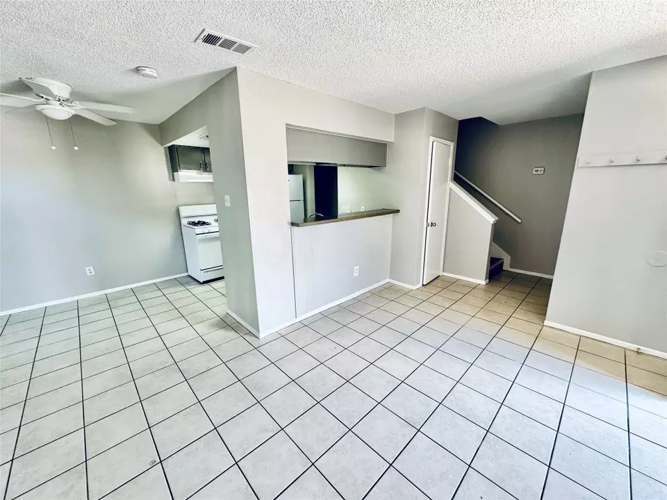 Living - 5305 Woodland Oaks Ct, Austin, TX 78744 photo 1 of 5