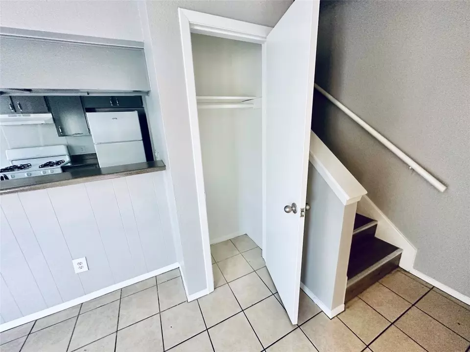 Other - 5305 Woodland Oaks Ct, Austin, TX 78744 photo 6 of 9