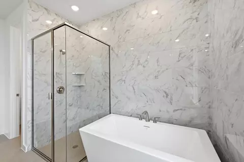 Bath - 6312 Mcmurtry St, Austin, TX 78747 photo 3 of 3