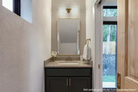 Bath - 605 E 55th St #5, Austin, TX 78751 photo 1 of 5