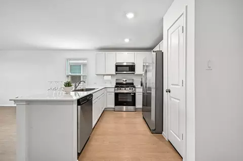 Kitchen - 321 Keefer, Kyle, TX 78640 photo 1 of 2
