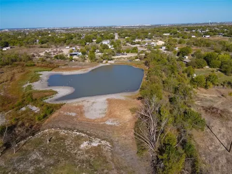 306 Cresthill Cswy, Kyle, TX 78640 photo 4