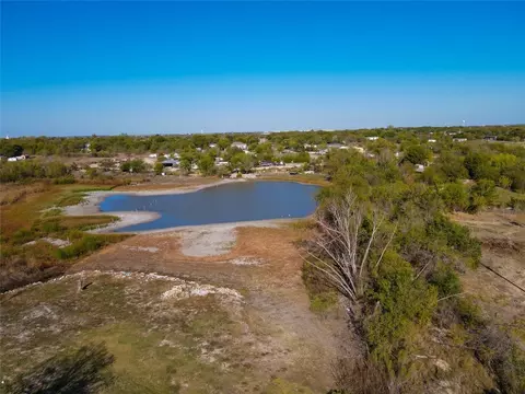 306 Cresthill Cswy, Kyle, TX 78640 photo 3