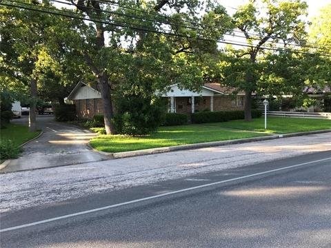 705 North Milam Street Fredericksburg Tx 78624 0 Photos Mls 1296418 Movoto