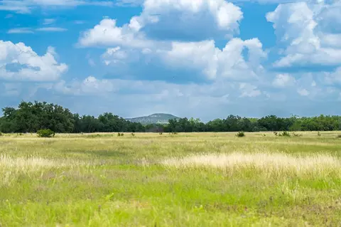 3979 Chimney Valley Rd, Blanco, TX 78606