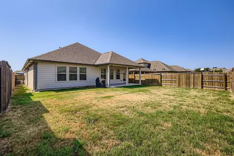 Exterior - 154 Eagle Ford Dr, Kyle, TX 78640 photo 5 of 7