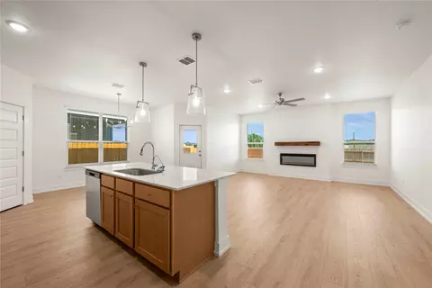 Living - 544 Gus Loop, Georgetown, TX 78626 photo 1 of 3