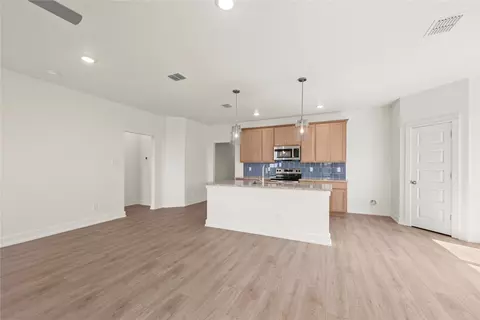 Living - 544 Gus Loop, Georgetown, TX 78626 photo 1 of 3