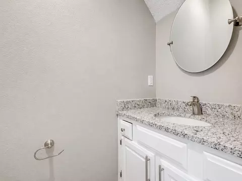112 Hillside Cv, Elgin, TX 78621 photo 5
