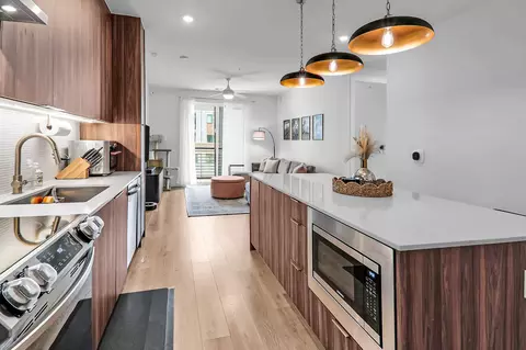 1701 Simond Ave #304, Austin, TX 78723