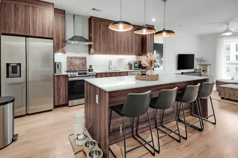 1701 Simond Ave #304, Austin, TX 78723
