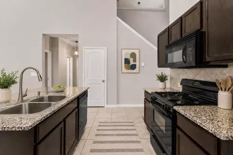 Entry Way - 314 Dusky Thrush Dr, Kyle, TX 78640 photo 2 of 6