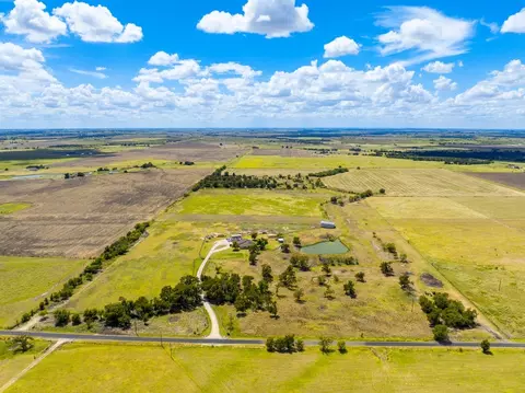0 470 Ctr, Coupland, TX 78615