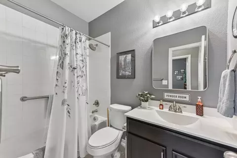 Bath - 247 Joseph Dr, Buda, TX 78610 photo 2 of 5