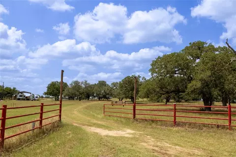 2901 Mule Creek Rd # -C, Harwood, TX 78632