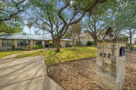 622 Robin Dale Dr, Lakeway, TX 78734