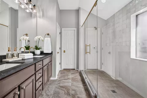 Bath - 1004 Applerock, Leander, TX 78641 photo 1 of 4